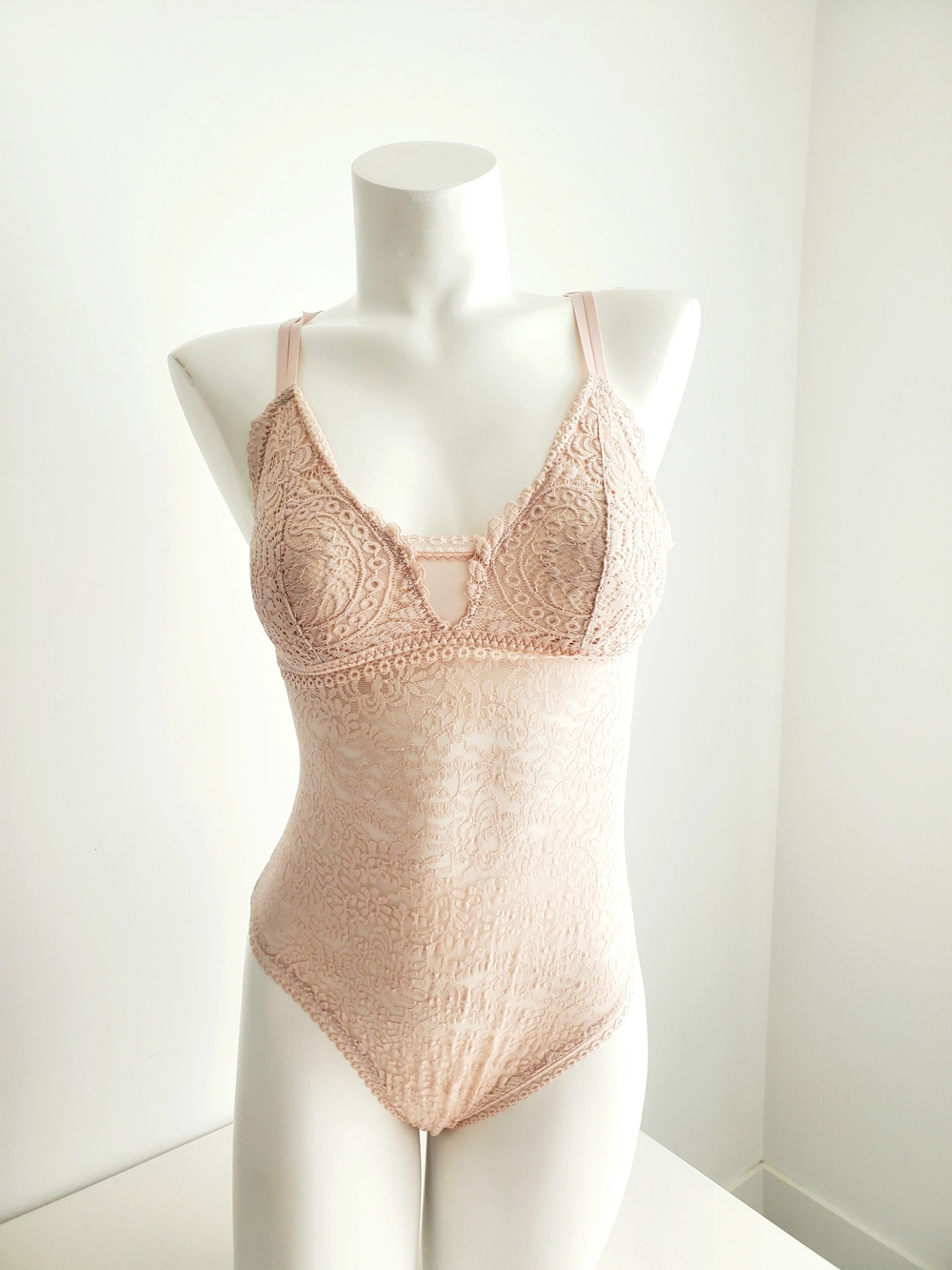 Aerie Blush Peach Floral Lace Teddy Bodysuit - Size L